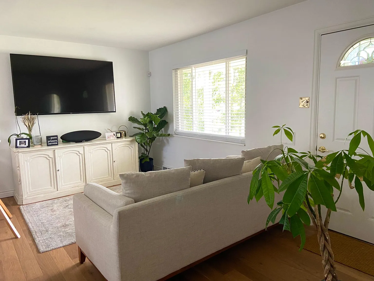 2 bed, 721 sqft, $2,200 — Photo 4