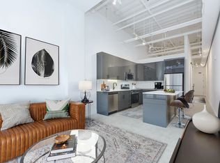 1222 W Jackson Blvd #210, Chicago, IL 60607