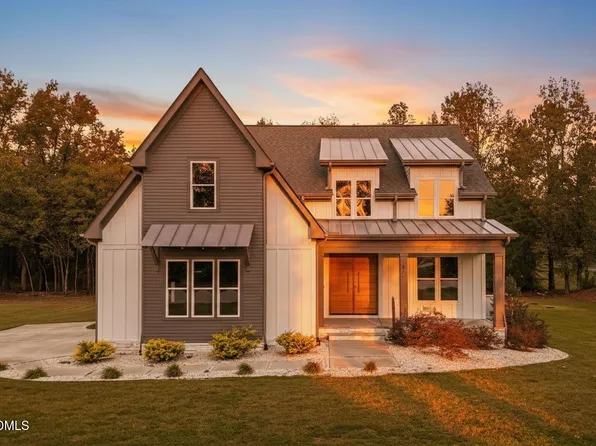 10 Carnation Rd, Youngsville, NC 27596