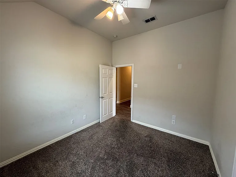 7341 Chambers Ln — Photo 9
