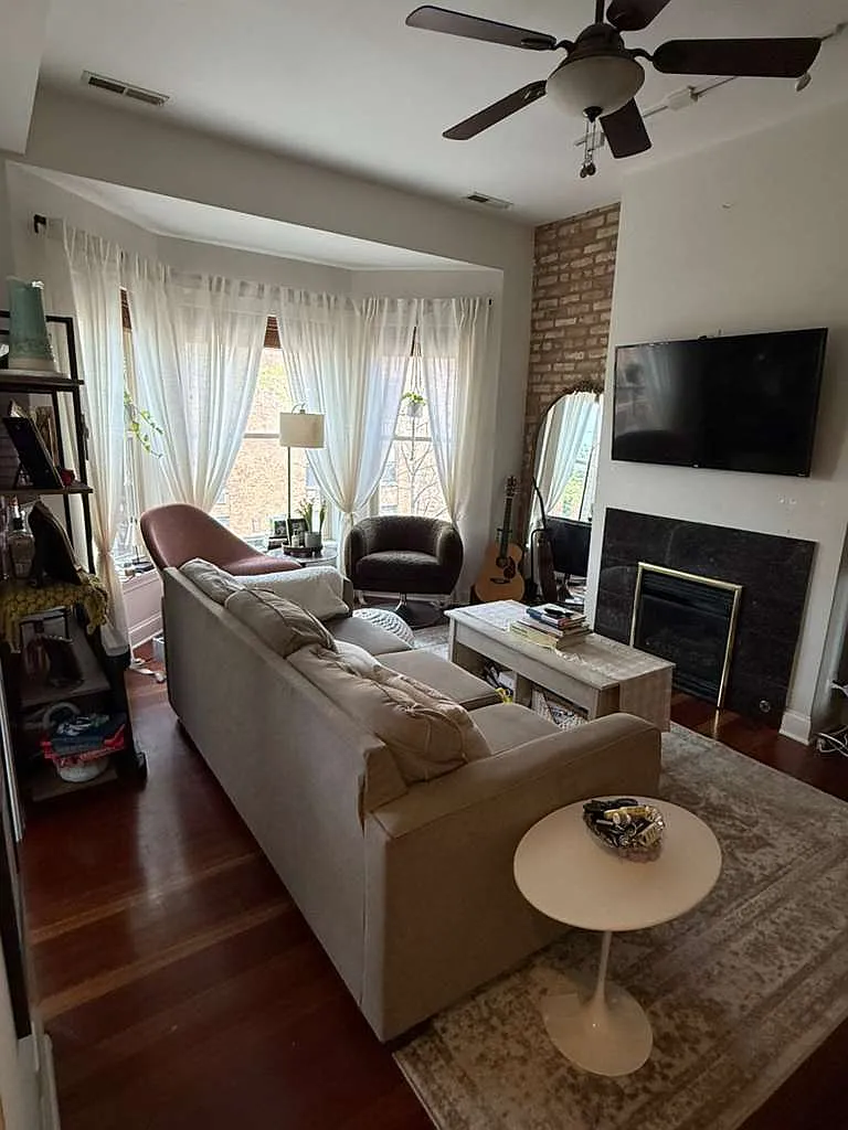 Building Photo - 811 W Lill Ave #301