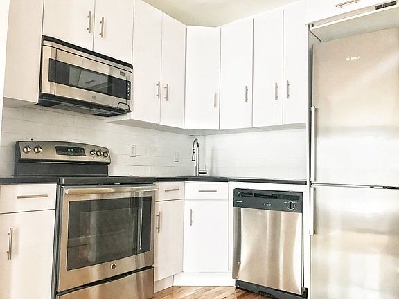 2nd image of 2238 7th Ave APT 2