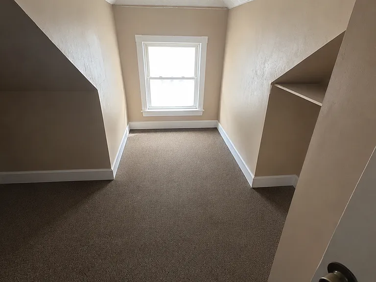 1017 Vine St — Photo 33