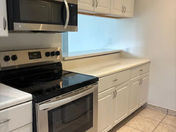 2075 NW 46th Avenue #I102, Lauderhill, FL 33313