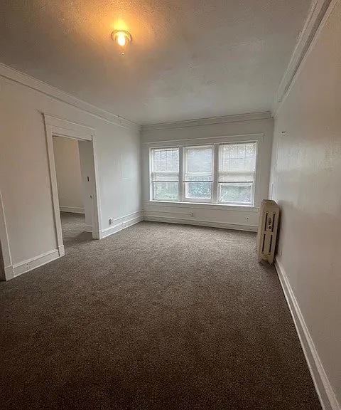 2130 E Locust St — Photo 5
