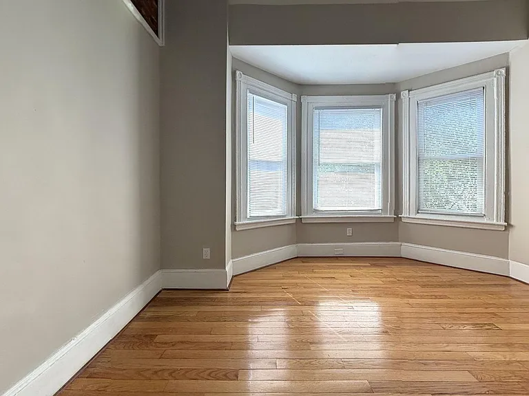 463 Earlham Ter — Photo 27