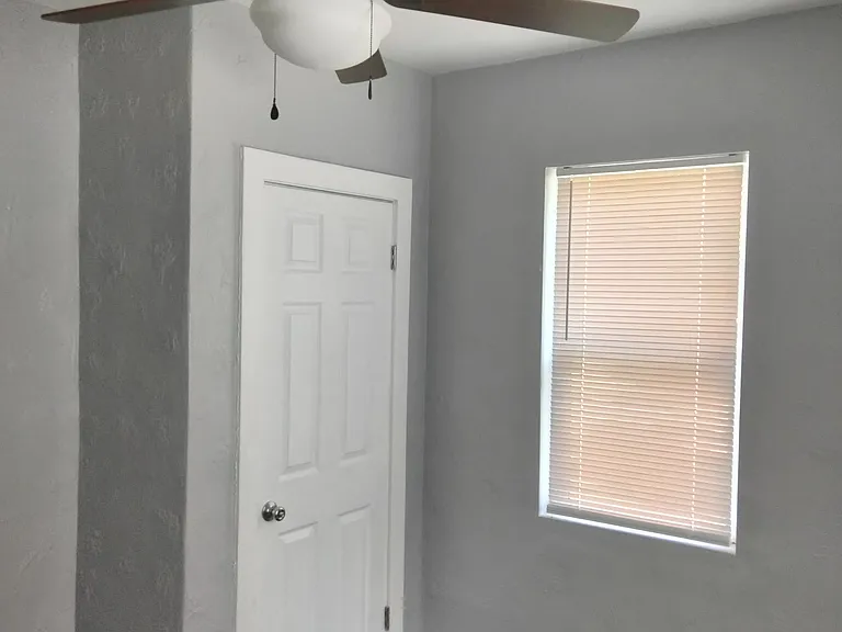 2922 Farrow Ave — Photo 13
