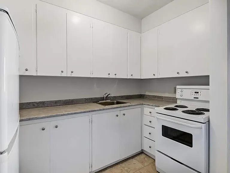 2104 14th Ave #17B — Photo 7