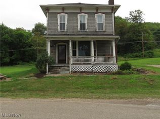 9218 Deacon Rd SW, Bowerston, OH 44695