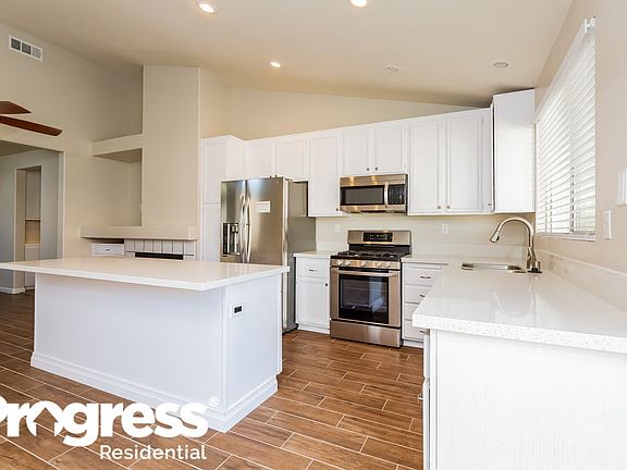 4th image of 1820 Badger Canyon Ave