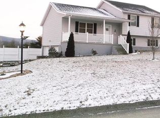 582 Madison Dr, Smithfield, PA