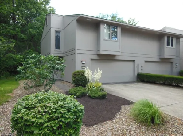 8020 Steven David Dr #4226, Strongsville, OH 44136