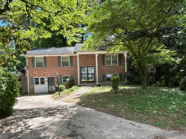 2425 Wood Valley Dr, Morrow, GA 30260