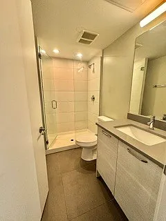 2407 W Eastwood Ave #303 — Photo 14
