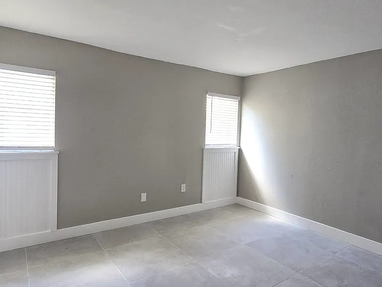 717 SW 75th St #108 — Photo 13