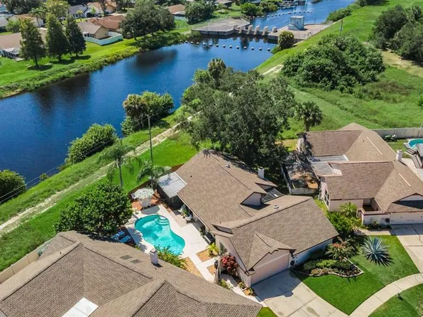 6923 SILVERMILL DRIVE, TAMPA, FL 33635