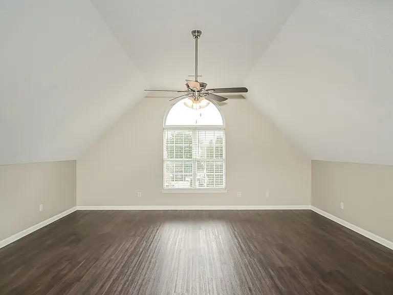 604 Parrish Pl — Photo 15