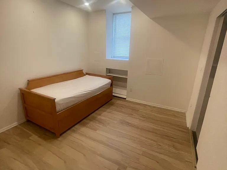 2979 Lawton Ave #1 — Photo 12