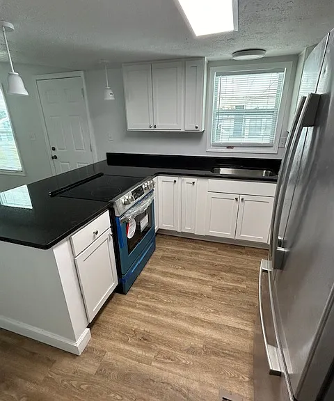 9320 Amy Ln — Photo 2