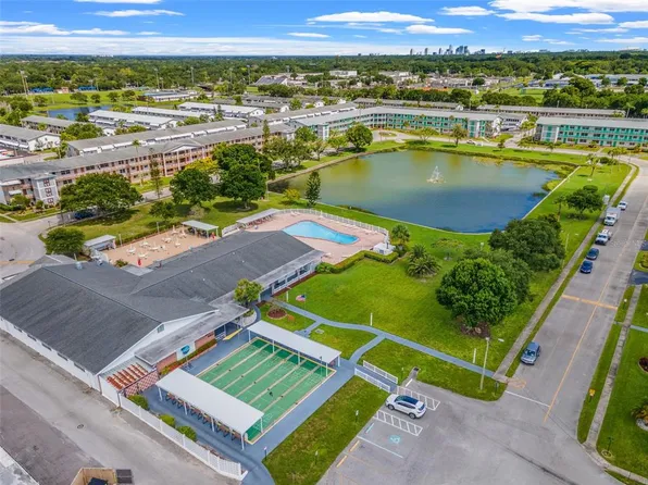 1900 58th Ave N APT 4, Saint Petersburg, FL 33714