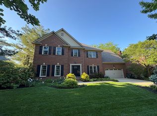 777 Andover Village Dr, Lexington, KY 40509