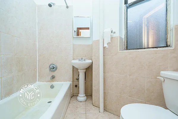 Rented by MySpaceNYC | media 5