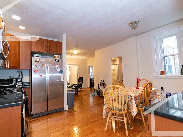 8 Glenville Ave #2 — Photo 3