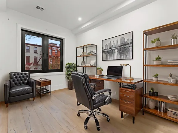 83 Saint Mark's Place image 6 of 10