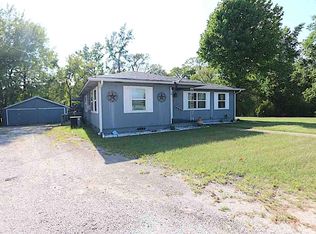 180 Tyner St, New London, TX 75684