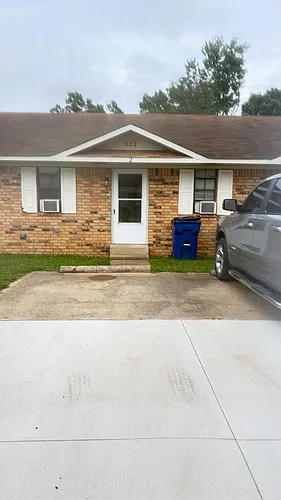 303 S 10th St #2 Photo 1