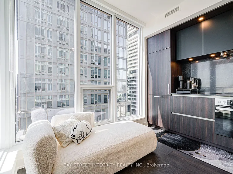 15 Mercer St #2102 — Photo 21