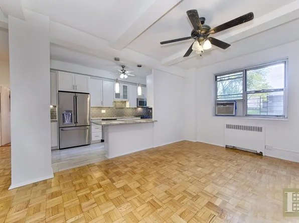 500 Grand Street image 1 of 9