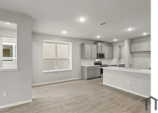 10020 Adams Ln — Photo 5