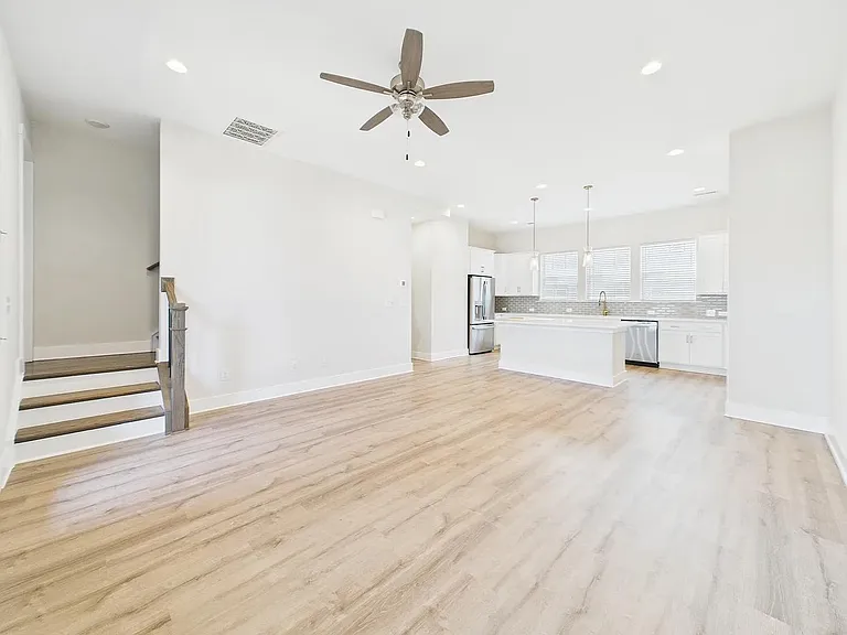 308 Ferebee Pl — Photo 4