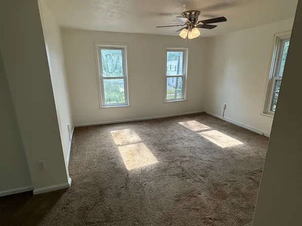 383 Wabash St #2, Milan, MI 48160