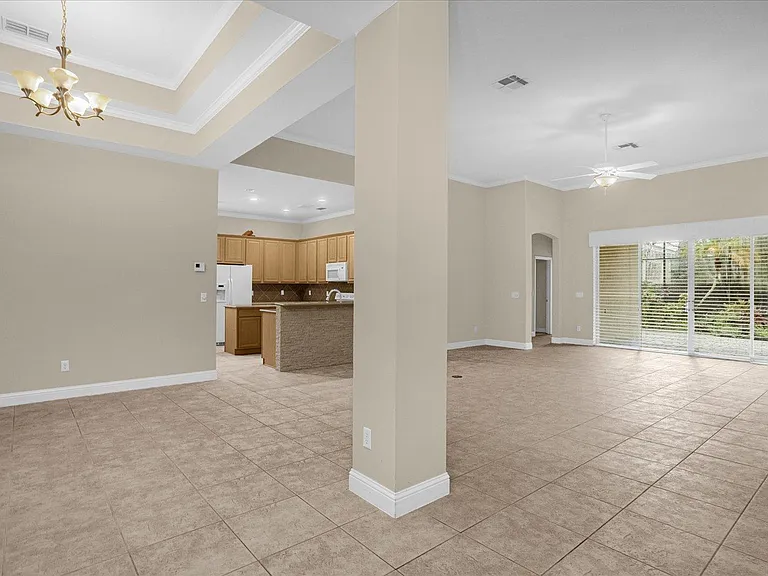 10674 Woodchase Cir — Photo 5