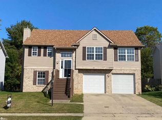 812 Star Dr, Davison, MI 48423