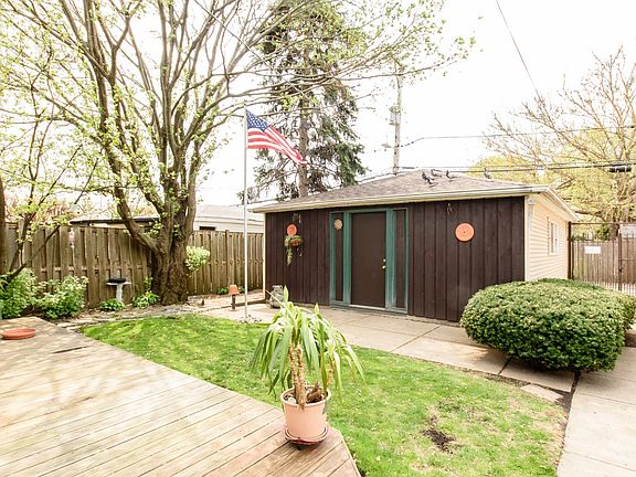 2nd image of 3620 N Kimball Ave #1