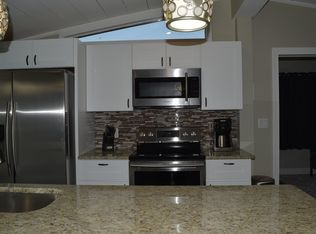 60 Mountain View Dr, Union Dale, PA 18470