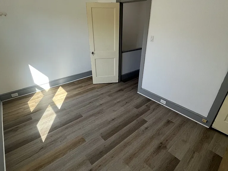 605 Lehigh Ave — Photo 17