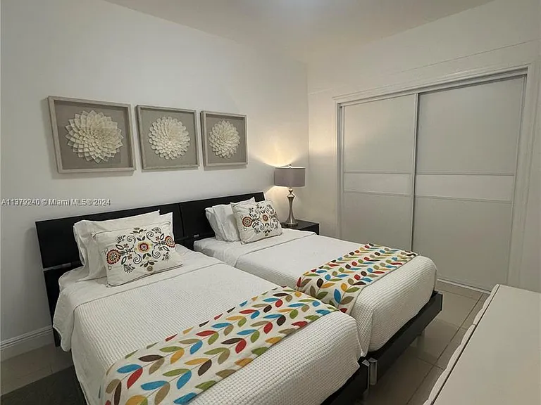 1830 S Ocean Dr #2010 — Photo 9
