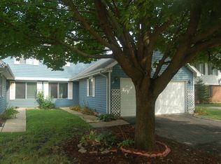 1262 Andover Cir, Aurora, IL 60504