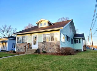430 N Monroe St, Lowell, MI 49331