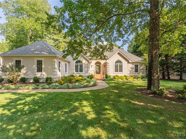 11121 Lady Allison Ln, Midlothian, VA 23113