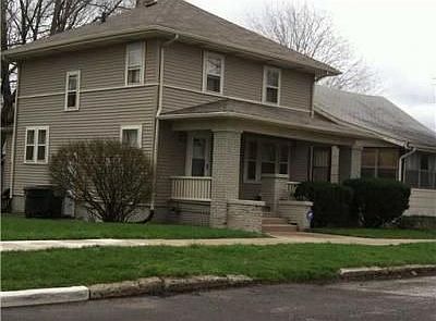 1st image of 218 Saint Peter St