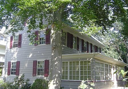 house faces south, for morning sun