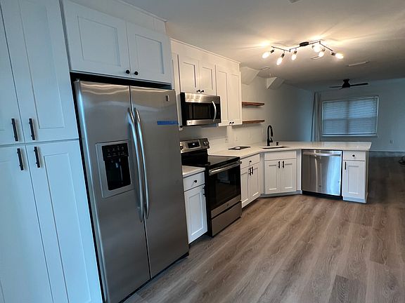 4th image of 411 13th Ave N