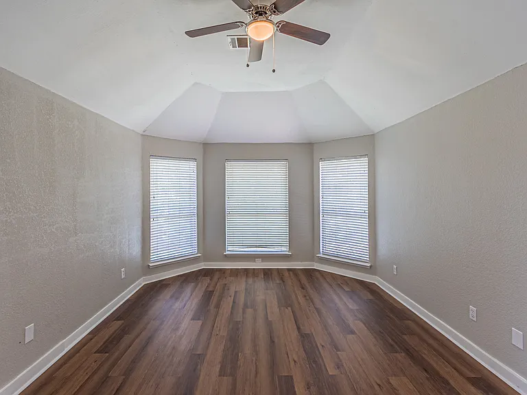 7624 Vista Creek Ln — Photo 27