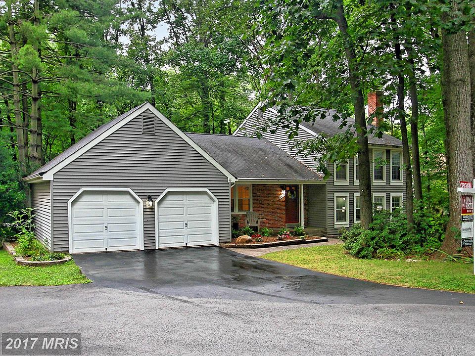 1st image of 5825 New England Woods Dr