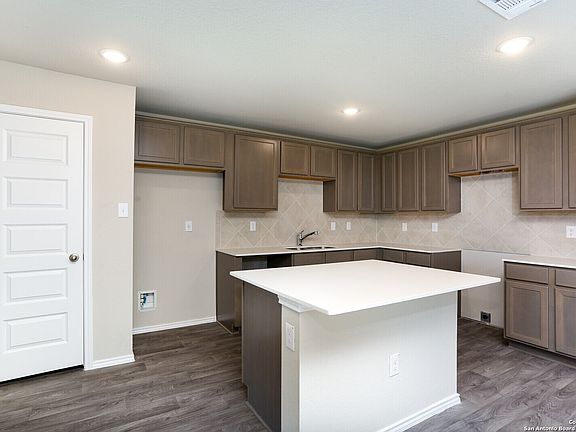 3rd image of 8633 Eagle Hill Meadow